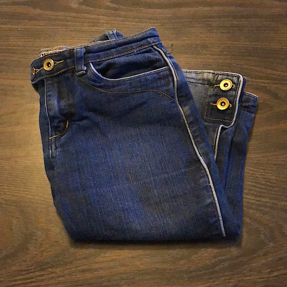 Children’s Buttoned Jean Capris